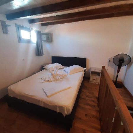 Κυθνοσ Larerooms Mérichas Екстериор снимка