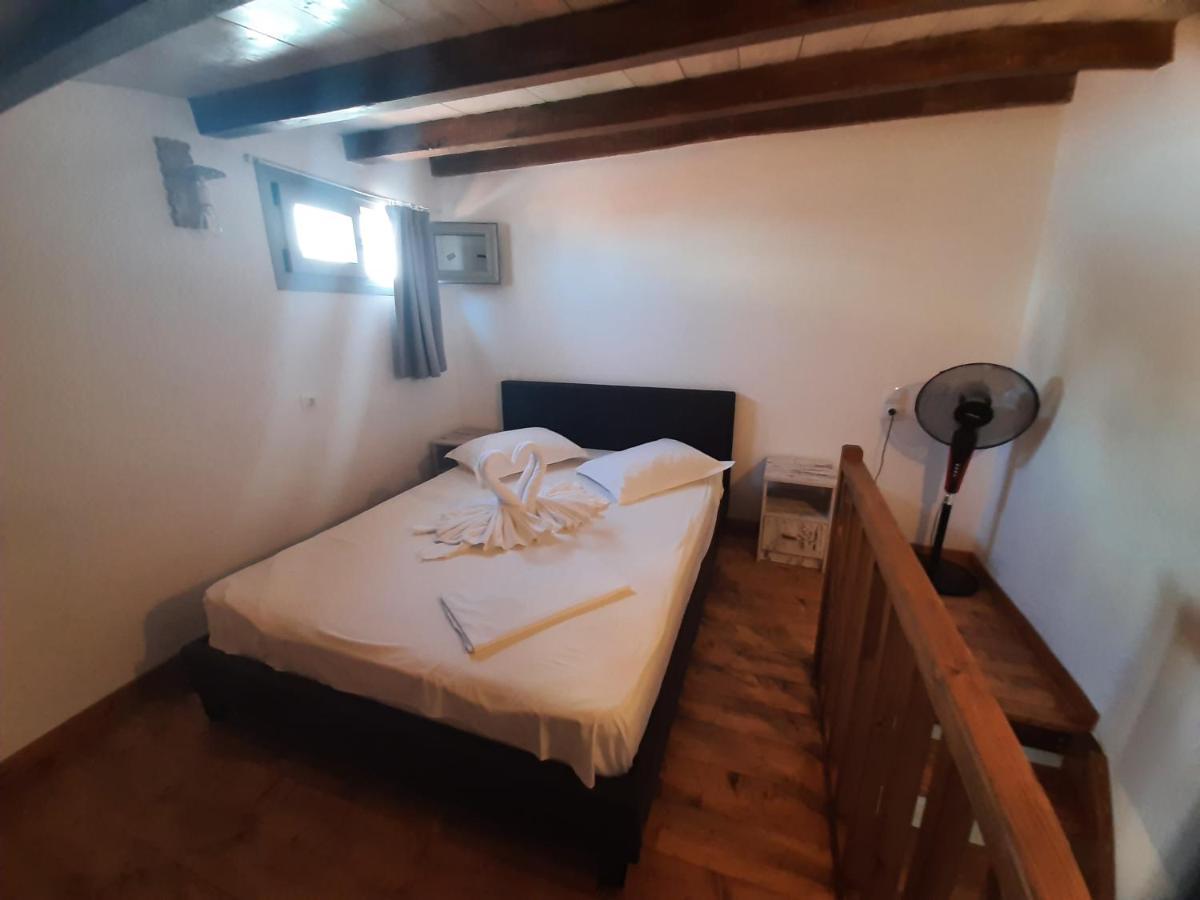 Κυθνοσ Larerooms Mérichas Екстериор снимка
